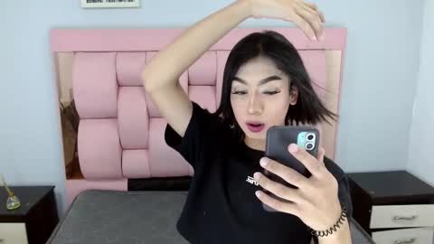 Snapshot of eban_dustan chatting on September 23, 11:33 pm Eban online show from September 23, 11:33 pm