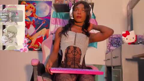 effy_marinn online show from September 26, 2:47 pm