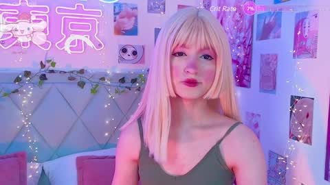 Snapshot of effyevans2 chatting on December 22, 4:17 am - new video where i CUM in BIO online show from December 22, 4:17 am