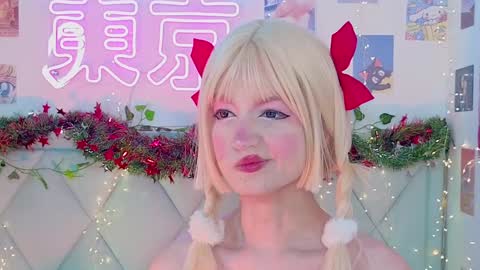 Snapshot of effyevans2 chatting on December 24, 4:11 am - new video where i CUM in BIO online show from December 24, 4:11 am