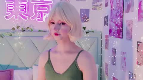 Snapshot of effyevans2 chatting on March 4, 4:38 am - new video where i CUM in BIO online show from March 4, 4:38 am