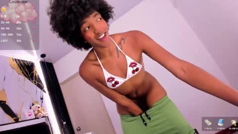 eileenn tanihara online show from October 20, 7:28 pm