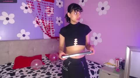 Snapshot of eimyflorian chatting on February 20, 11:31 am Eimyflorian online show from February 20, 11:31 am