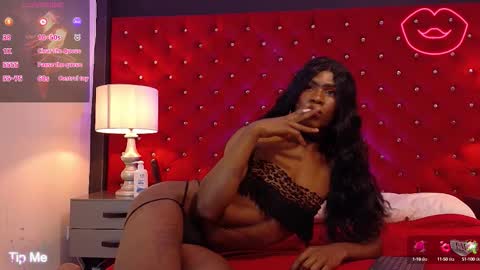Snapshot of elektra_abundance_ chatting on September 19, 9:42 pm Elektra abundance online show from September 19, 9:42 pm