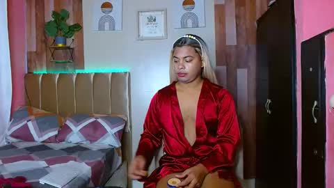 eletrabrowns online show from October 19, 5:00 am