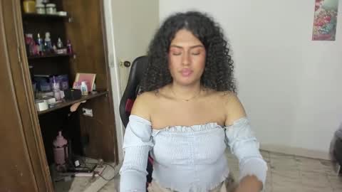 Snapshot of elizabeth_777 chatting on February 7, 10:29 am elizabeth_777 online show from February 7, 10:29 am