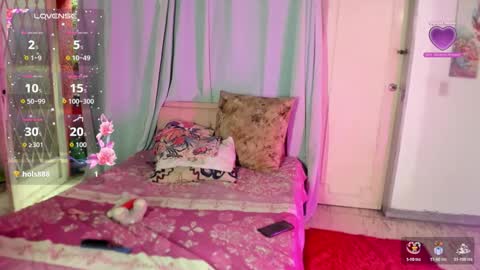 Snapshot of elizabeth_777 chatting on September 27, 6:50 pm elizabeth_777 online show from September 27, 6:50 pm