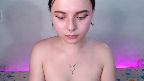 Snapshot of elizabeth_taylorxxx chatting on January 9, 12:03 am Elizabeth Taylor online show from January 9, 12:03 am