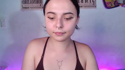 Snapshot of elizabeth_taylorxxx chatting on January 18, 1:34 am Elizabeth Taylor online show from January 18, 1:34 am