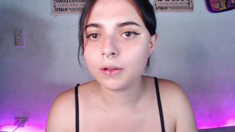 Snapshot of elizabeth_taylorxxx chatting on February 8, 10:19 pm Elizabeth Taylor online show from February 8, 10:19 pm