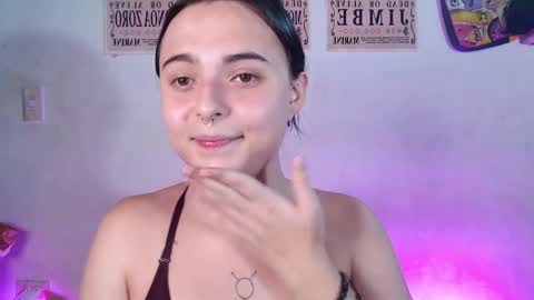Snapshot of elizabeth_taylorxxx chatting on February 21, 1:22 am Elizabeth Taylor online show from February 21, 1:22 am