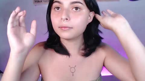 Snapshot of elizabeth_taylorxxx chatting on March 7, 12:11 am Elizabeth Taylor online show from March 7, 12:11 am