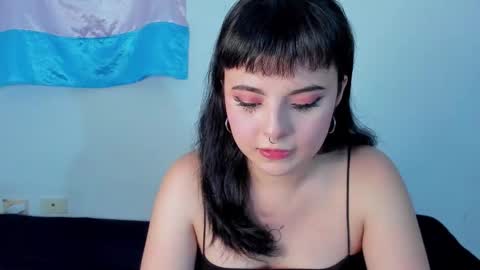 Elizabeth Taylor online show from November 23, 2:35 am