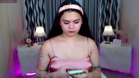 Snapshot of ella_fantasia chatting on September 25, 12:12 pm HI ITS ME ELLA online show from September 25, 12:12 pm