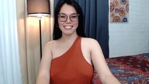 Snapshot of ellahollywood1818 chatting on September 11, 5:04 am CINDERELLA online show from September 11, 5:04 am