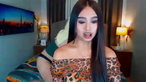 Snapshot of elliecummers chatting on March 6, 2:03 am ellie online show from March 6, 2:03 am