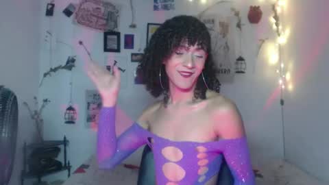  . online show from September 25, 8:05 pm