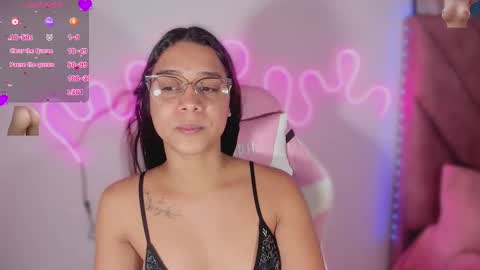 Snapshot of ely_w1 chatting on September 29, 1:27 am ely_w1 online show from September 29, 1:27 am