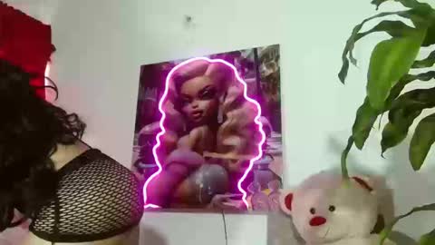 EmaFox online show from October 16, 8:19 pm