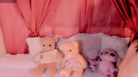 Emely Rous online show from December 20, 5:14 am