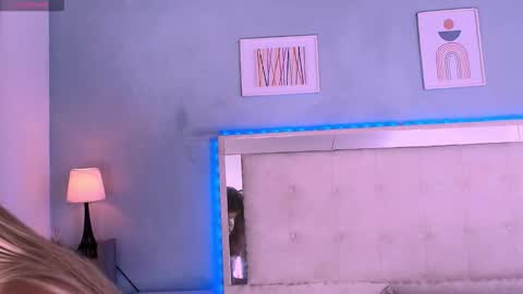 Snapshot of emily_castillo_1 chatting on September 11, 4:32 am emily_castillo_1 online show from September 11, 4:32 am