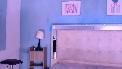 Snapshot of emily_castillo_1 chatting on September 22, 5:13 am emily_castillo_1 online show from September 22, 5:13 am