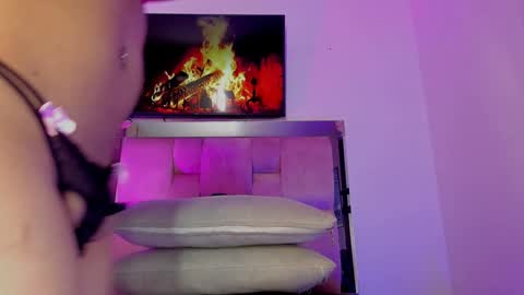 Snapshot of emily_lady20 chatting on February 2, 7:09 am emily lady20 Independient modelIndependiente online show from February 2, 7:09 am