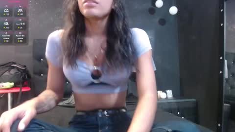 Snapshot of emilygomezz chatting on February 26, 11:30 am Emily online show from February 26, 11:30 am