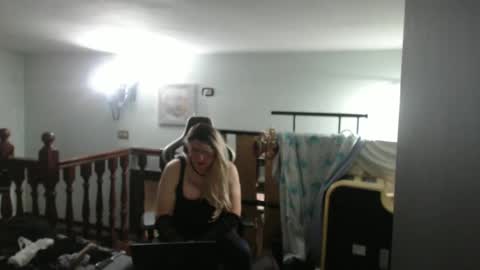 Snapshot of emma671 chatting on January 22, 7:03 am emma online show from January 22, 7:03 am