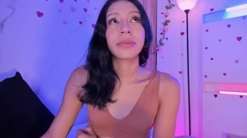 Snapshot of emmaclark_1 chatting on September 17, 9:20 pm emmaclark_1 online show from September 17, 9:20 pm