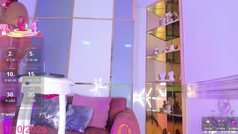Snapshot of emmahills_sex chatting on October 1, 1:33 pm Emma online show from October 1, 1:33 pm
