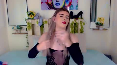 Snapshot of emmavegas19 chatting on January 27, 1:09 pm emmavegas19 online show from January 27, 1:09 pm