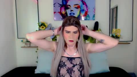 Snapshot of emmavegas19 chatting on February 1, 12:58 pm emmavegas19 online show from February 1, 12:58 pm