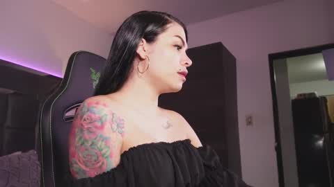 Snapshot of emmilysantibanez chatting on September 15, 2:00 pm Emmily Santibaez online show from September 15, 2:00 pm