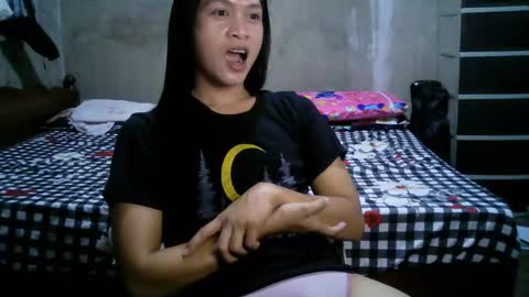 Snapshot of endless_cumexplosion chatting on December 17, 1:18 am I am MITCH online show from December 17, 1:18 am