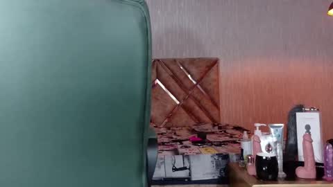Snapshot of engel_devil chatting on September 24, 12:55 pm Engel online show from September 24, 12:55 pm