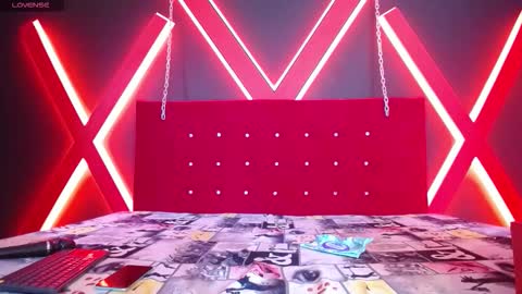 Engel online show from October 18, 1:26 pm