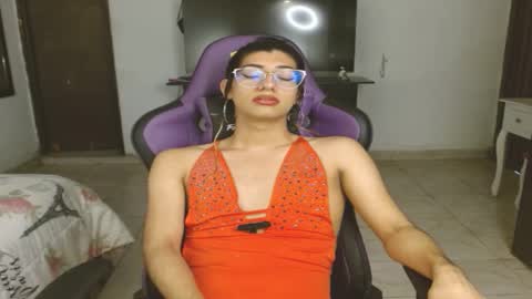 Snapshot of engiel_phoenix chatting on January 24, 4:39 pm Engiel phoenix instagram engiel 13 online show from January 24, 4:39 pm