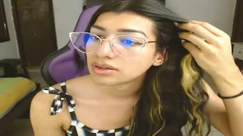 Snapshot of engiel_phoenix chatting on February 13, 7:13 am Engiel phoenix instagram engiel 13 online show from February 13, 7:13 am