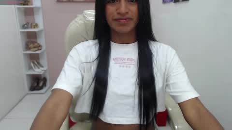 Snapshot of enyelin chatting on September 14, 12:31 pm Enyenlina online show from September 14, 12:31 pm