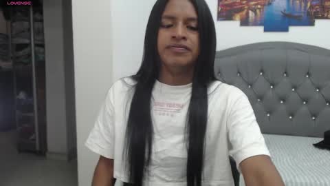 Snapshot of enyelin chatting on October 2, 12:17 pm Enyenlina online show from October 2, 12:17 pm