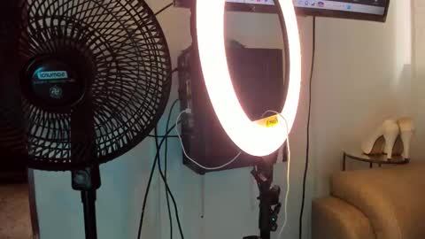 erick_cam1 online show from March 5, 6:24 pm