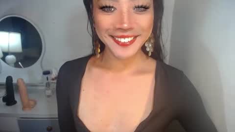 Snapshot of erika_madrigal chatting on September 23, 9:10 pm erika_madrigal online show from September 23, 9:10 pm
