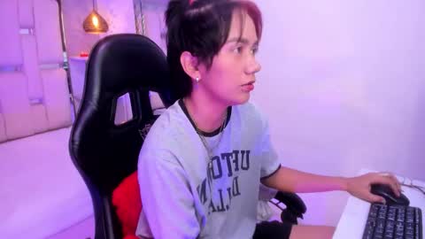 Snapshot of eriol__ chatting on September 16, 12:10 pm Eriol online show from September 16, 12:10 pm