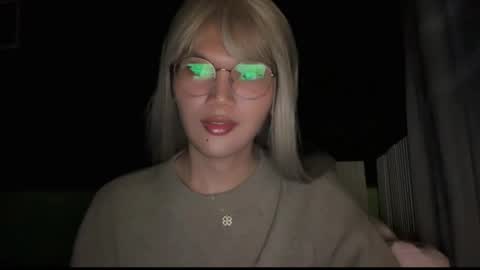 Chelliane online show from November 18, 5:29 am