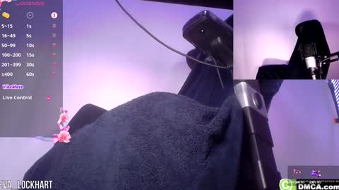 Snapshot of eva_lockhart chatting on December 10, 6:06 pm Eva online show from December 10, 6:06 pm