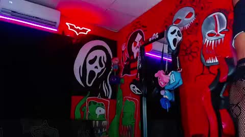 eve dark online show from March 4, 7:25 am