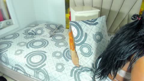 Snapshot of evelonga_707 chatting on December 27, 7:35 pm DAYANITA online show from December 27, 7:35 pm