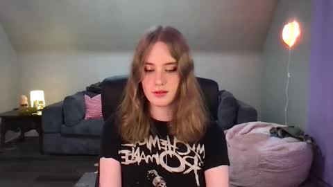 Snapshot of eviecam chatting on January 18, 8:15 pm Evie3 online show from January 18, 8:15 pm
