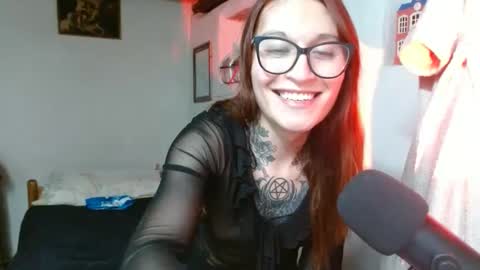 Snapshot of exolizzz66 chatting on September 26, 5:32 pm Exolizz online show from September 26, 5:32 pm